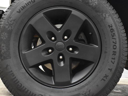 Used 2014 Jeep Wrangler Unlimited Sport image 28