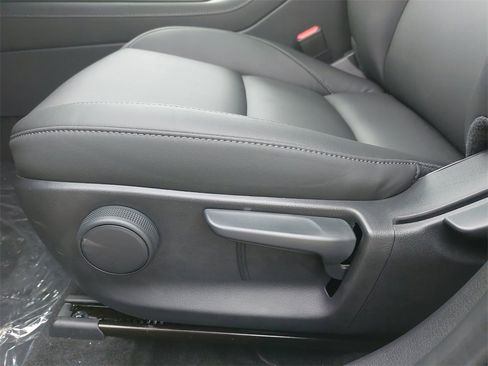 New 2025 MAZDA CX-30 AWD 2.5 S w/ Select Sport Pkg image 29