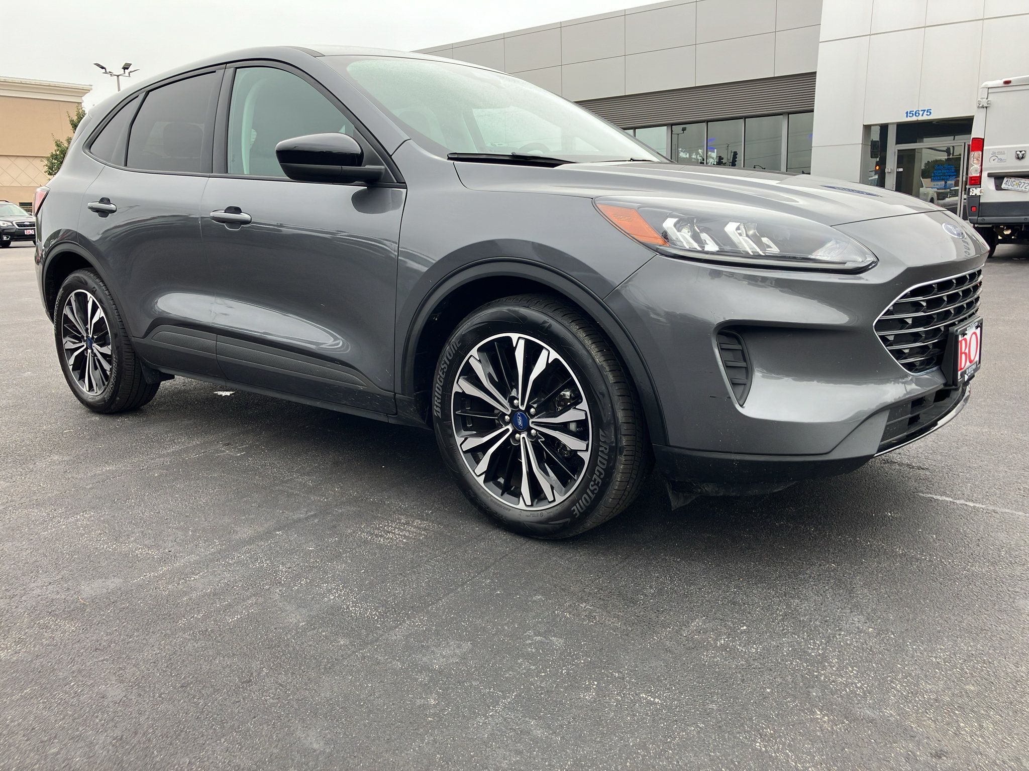 Used 2022 Ford Escape SE w/ SE Sport Appearance Package FWD image 7