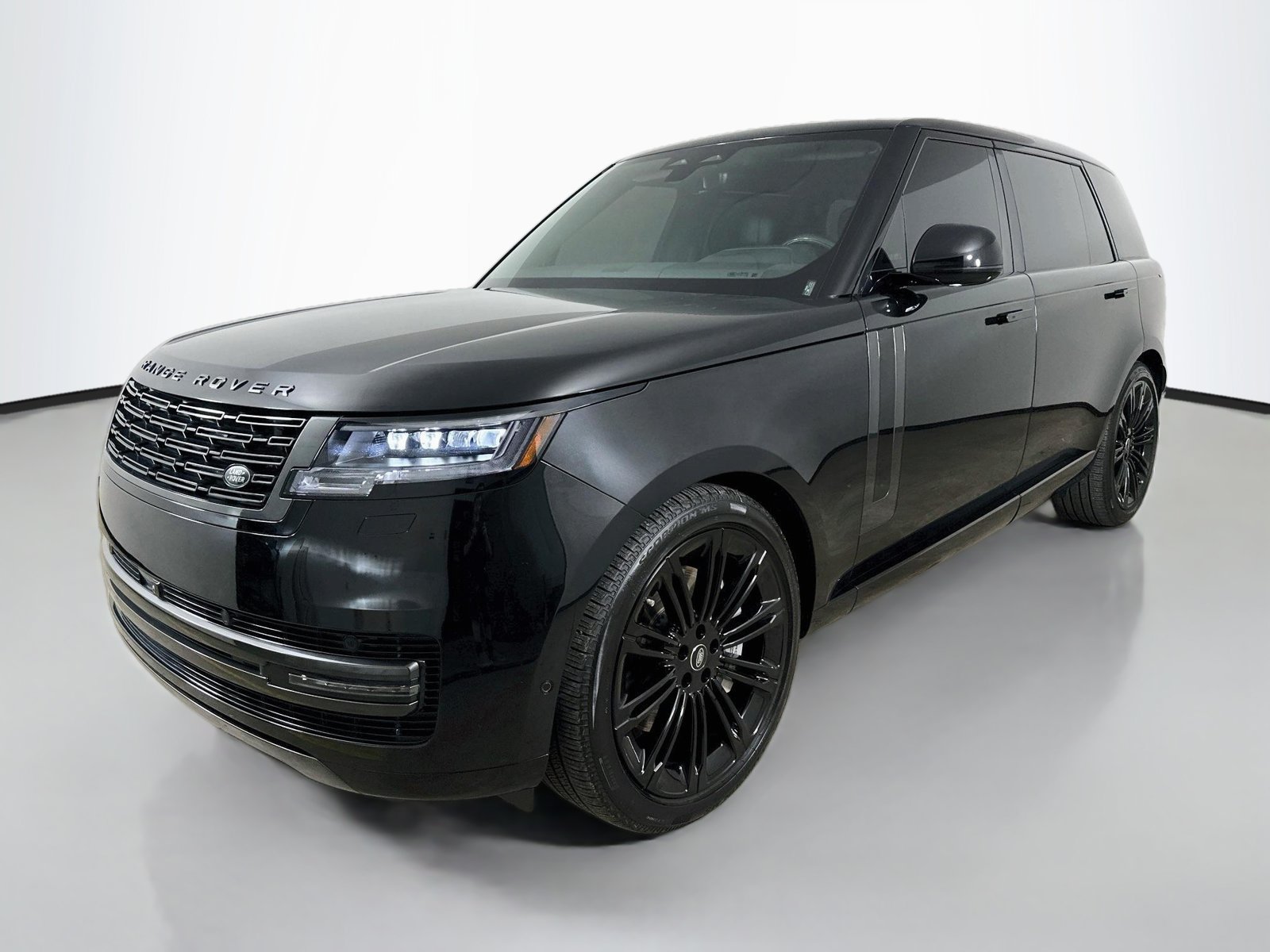Used 2025 Land Rover Range Rover Long Wheelbase SE AWD/4WD image 1