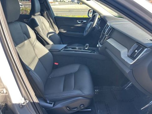 Certified 2025 Volvo XC60 B5 Plus image 15