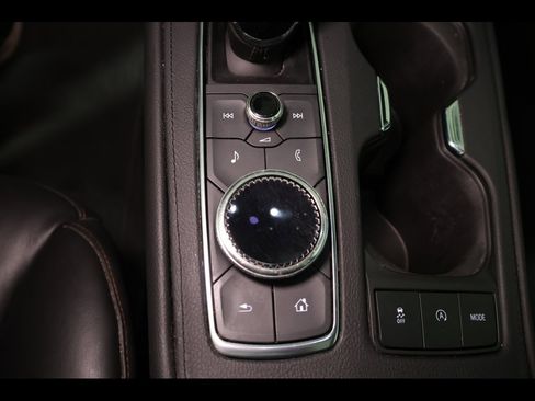 Used 2022 Cadillac XT4 Sport image 15