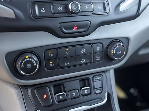 Used 2021 GMC Terrain SLE image 22