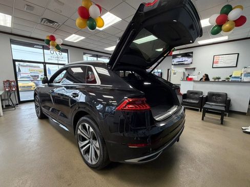 Used 2019 Audi Q8 Prestige w/ Luxury Package image 29