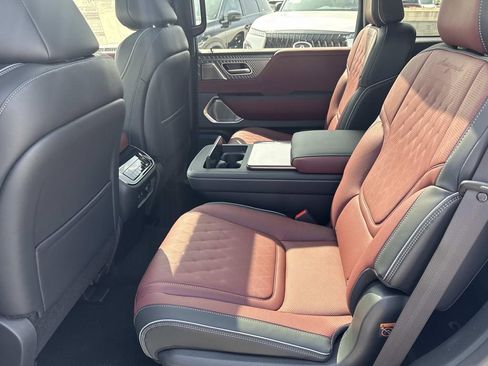 New 2026 INFINITI QX80 Autograph AWD/4WD image 11