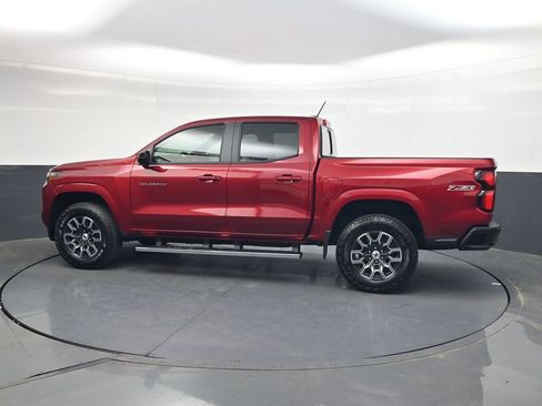 Used 2026 Chevrolet Colorado Z71 w/ Technology Package AWD/4WD image 8