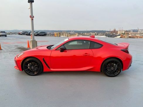 Certified 2024 Toyota GR86 Premium RWD image 9