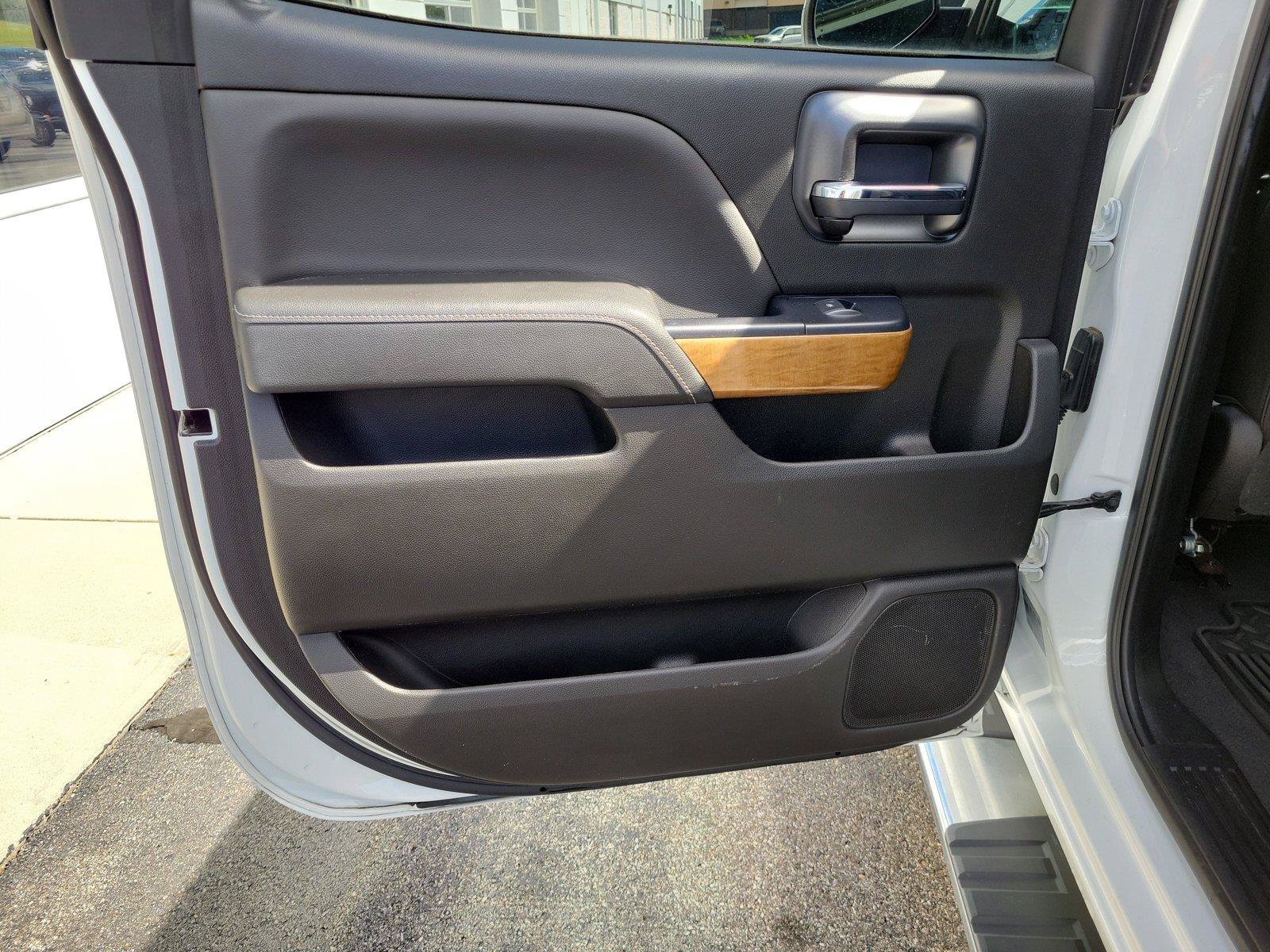 Used 2019 Chevrolet Silverado 2500 LTZ w/ Duramax Plus Package AWD/4WD image 13