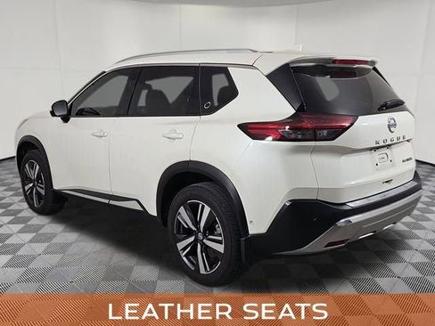 Used 2021 Nissan Rogue Platinum image 10