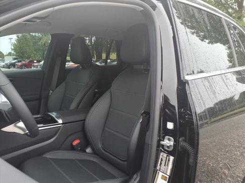 Used 2026 Mercedes-Benz GLC 350e 4MATIC image 12