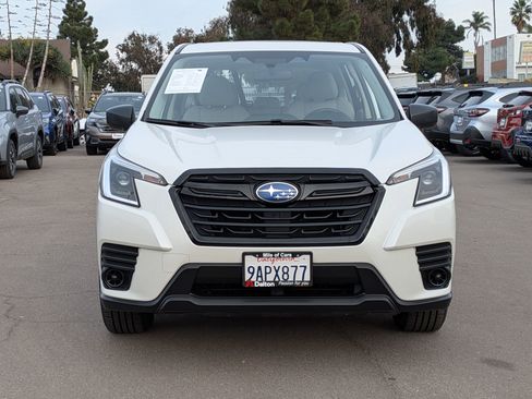 Used 2022 Subaru Forester Base image 2