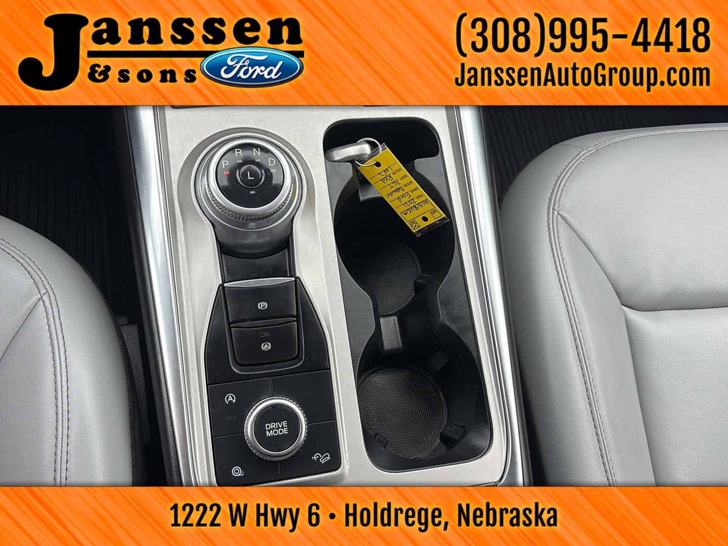 Used 2021 Ford Explorer XLT w/ Equipment Group 202A AWD/4WD image 19