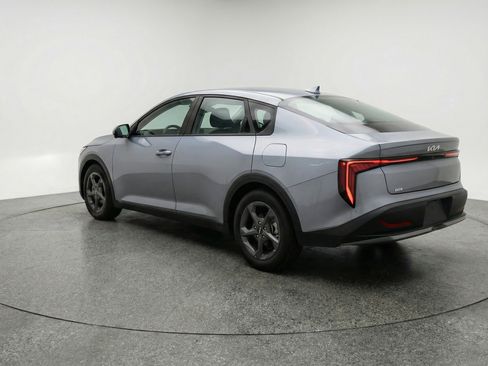 Used 2025 Kia K4 FWD image 6