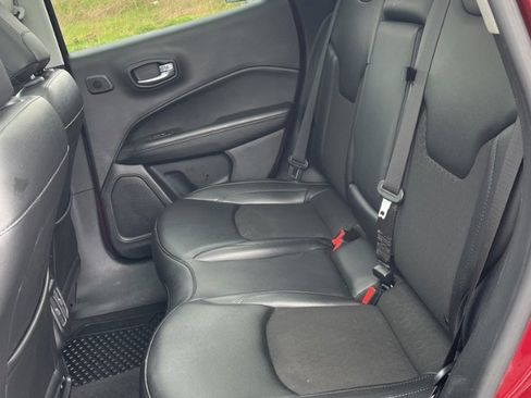 Used 2021 Jeep Compass Latitude w/ Sun and Sound Group AWD/4WD image 14
