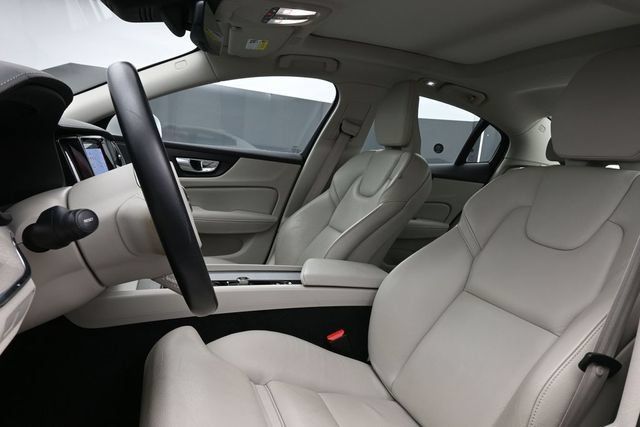 Used 2023 Volvo S60 B5 Ultimate w/ Climate Package FWD image 10