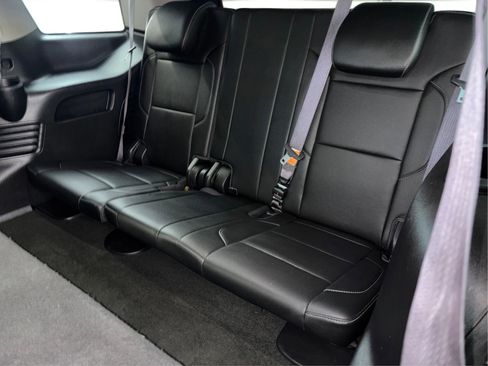 Used 2017 GMC Yukon SLT image 43