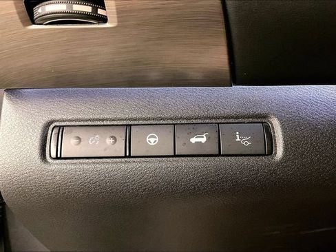 Used 2024 Nissan Pathfinder Platinum w/ Cargo Package AWD/4WD image 39