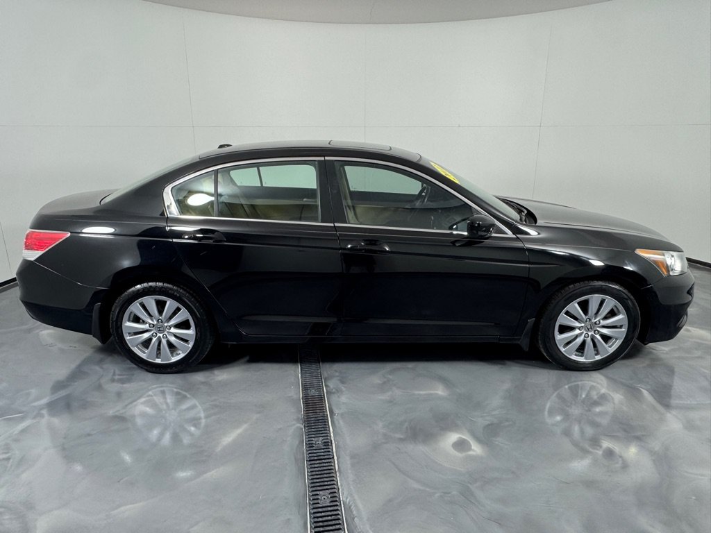 Used 2011 Honda Accord EX-L image 4