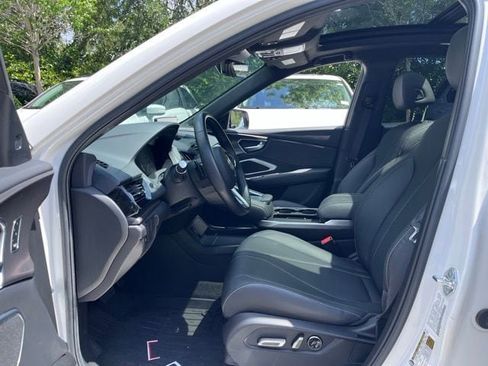 Used 2025 Acura RDX SH-AWD image 8