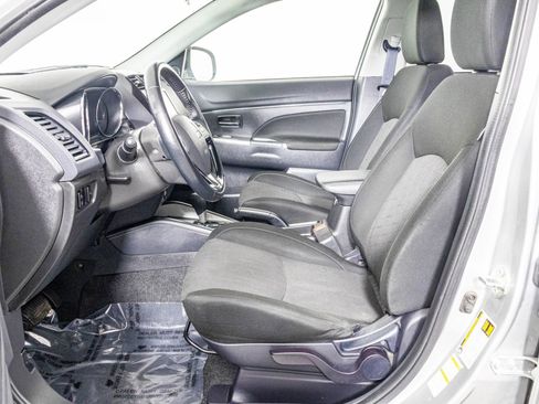 Used 2021 Mitsubishi Outlander Sport SE image 19