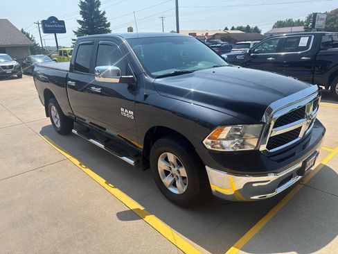 Used 2017 RAM 1500 Classic SLT AWD/4WD image 7