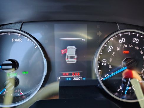 Used 2022 Toyota RAV4 SE image 26