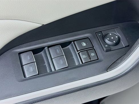 Used 2024 Toyota RAV4 XLE Premium image 18