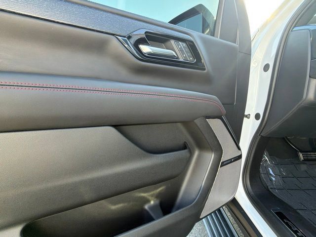 Used 2025 GMC Yukon XL AT4 Ultimate w/ LPO, AT4 Appearance Package AWD/4WD image 12