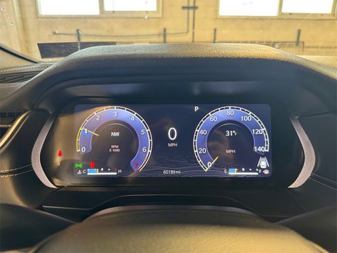 Used 2023 Jeep Grand Cherokee L Laredo image 16