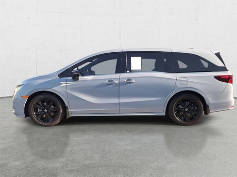 Used 2024 Honda Odyssey Sport image 8
