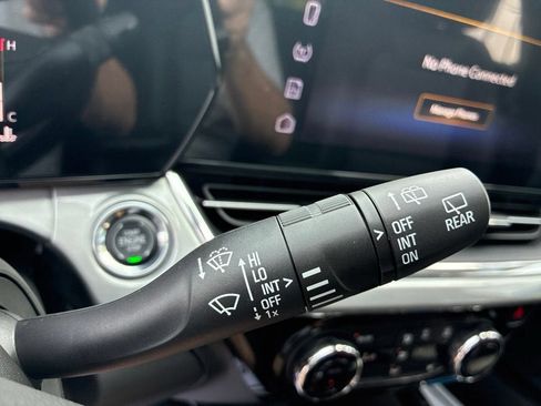 New 2026 Chevrolet Trax LT w/ LT Convenience Package FWD image 16