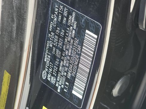 Used 2018 Genesis G80 3.8 RWD image 20