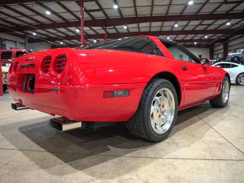 Used 1995 Chevrolet Corvette Coupe image 6