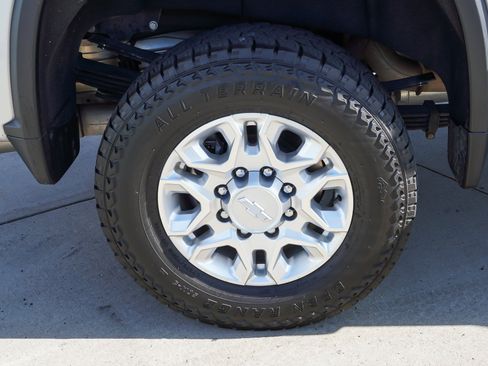 Used 2020 Chevrolet Silverado 3500 LTZ w/ Safety Package AWD/4WD image 11
