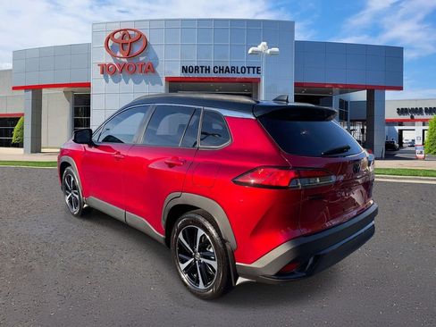 Used 2025 Toyota Corolla Cross AWD Hybrid w/ Convenience Package image 8