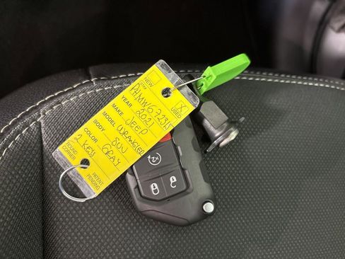 Used 2021 Jeep Wrangler Unlimited Sport AWD/4WD image 28