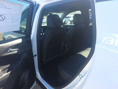 New 2026 Chevrolet Equinox LT image 27