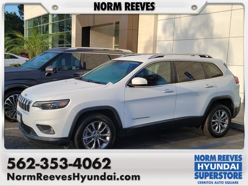 Used 2021 Jeep Cherokee Latitude Lux w/ Comfort/Convenience Group FWD image 1