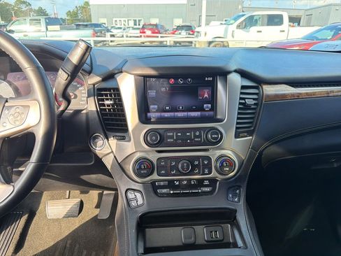 Used 2015 GMC Yukon Denali w/ Premium Package image 19