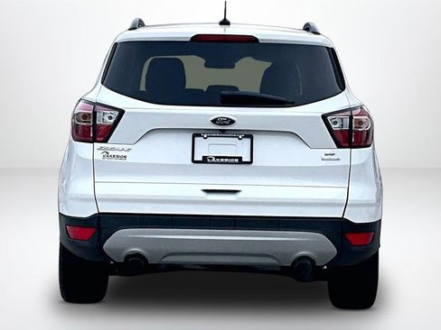 Used 2017 Ford Escape SE w/ Equipment Group 201A image 6