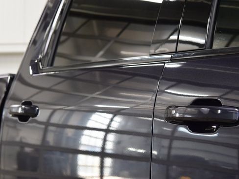 Used 2024 GMC Sierra 2500 AT4 w/ AT4 Premium Plus Package image 18