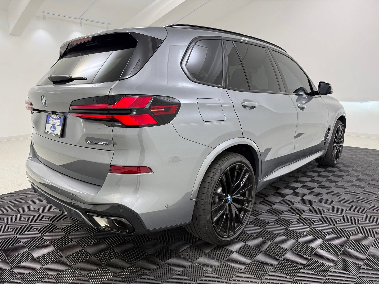 Used 2026 BMW X5 xDrive40i w/ M Sport Package AWD/4WD image 8