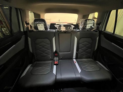 New 2026 Volkswagen Atlas Peak Edition AWD/4WD image 25