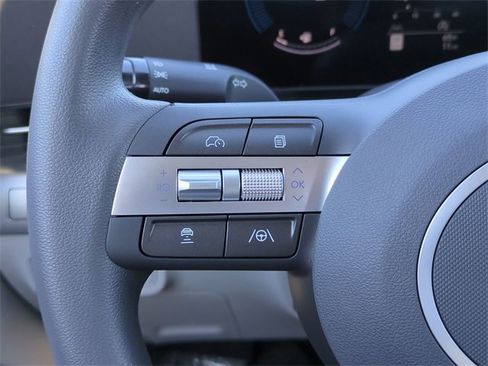 New 2026 Hyundai Kona SE image 22