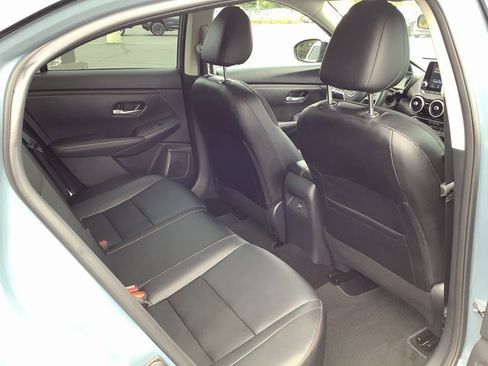 Used 2025 Nissan Sentra SR w/ SR Premium Package image 33