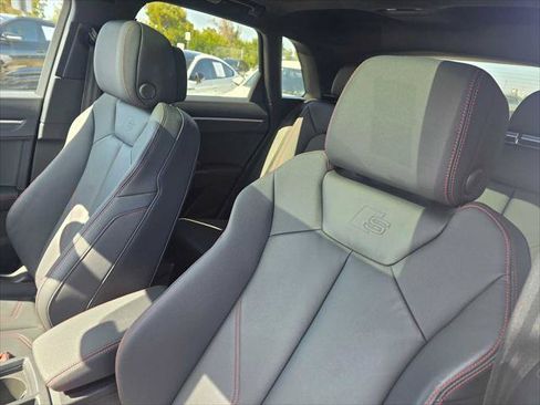 Used 2025 Audi Q3 2.0T Premium Plus w/ Premium Plus Package AWD/4WD image 25