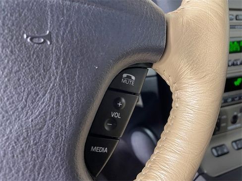 Used 2004 Ford Thunderbird image 9