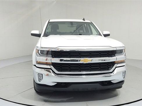 Used 2018 Chevrolet Silverado 1500 LT w/ All Star Edition image 8