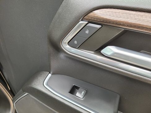 Used 2023 Chevrolet Silverado 1500 RST w/ Redline Edition image 9