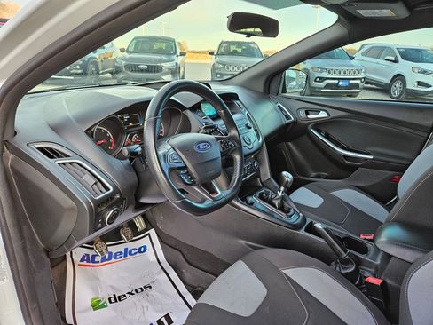 Used 2018 Ford Focus ST image 20